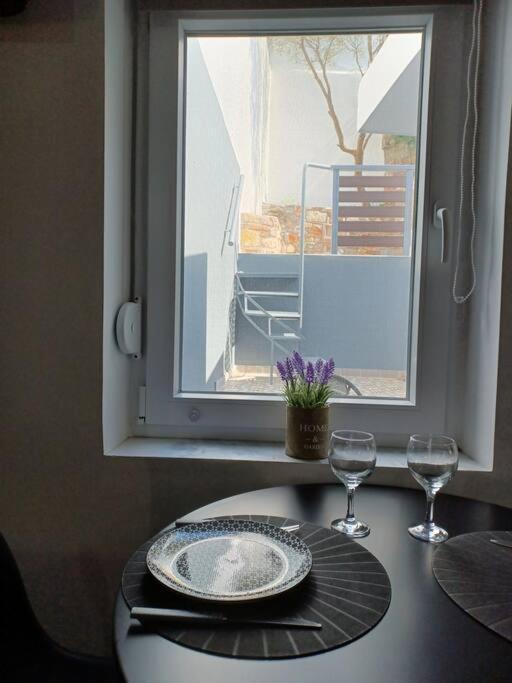 Petite Suite With Backyard. Mytilíni Dış mekan fotoğraf